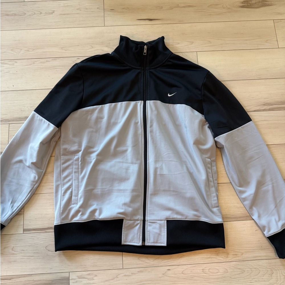 NIKE - Black & Gray Men’s XL Dri-Fit Jacket